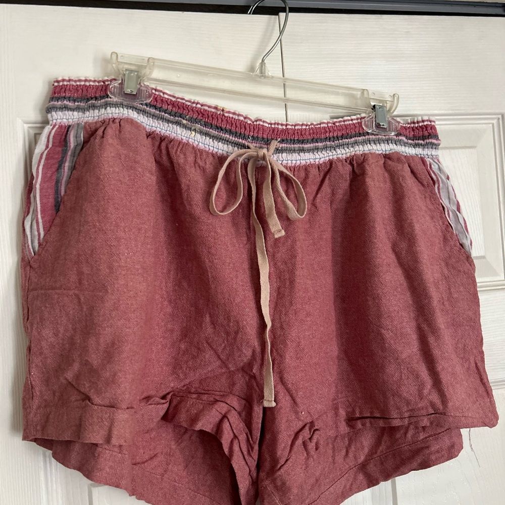 Women's Linen Shorts